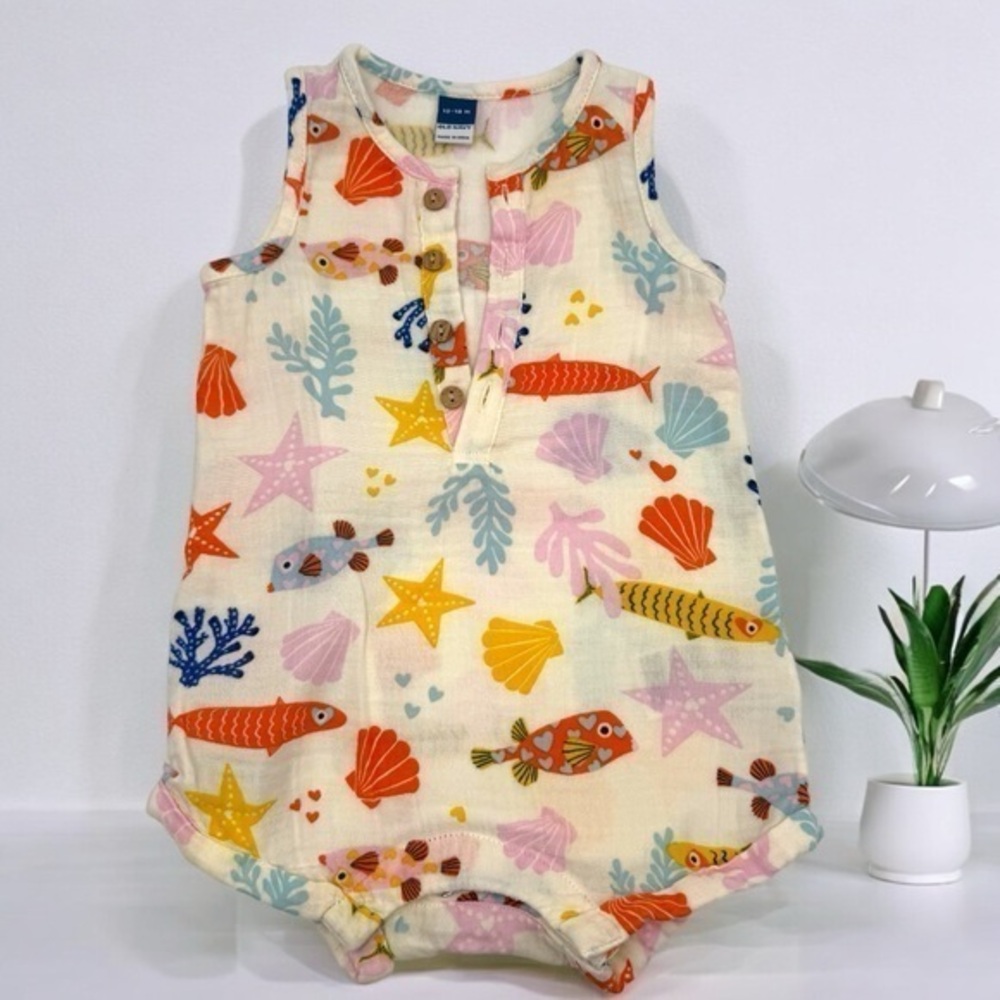 Old Navy Unisex Printed Henley Baby Romper Colorful Fish and Starfish 12-18
